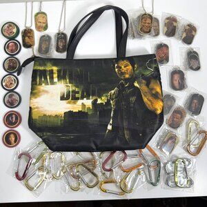 The Walking Dead Tote Bag 17 Dog Tags 20 Carabiners 8 WD Tokens/Chips S1&2